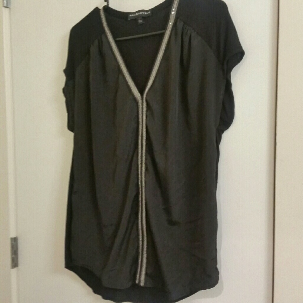 Rock&republic blk shirt w/ silver